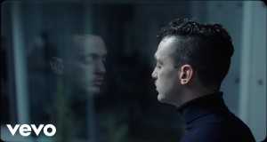 Comerte Entera Music Video