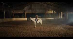 Sorry Not Sorry Musiqa video