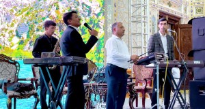 Zulaykho Bazmi Tuyona 音樂視頻