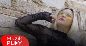 Beni Affet Music Video