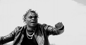 Golola Ekkubo Music Video