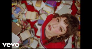Good Books Видеои мусиқӣ