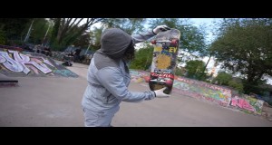 SKATEBOARD