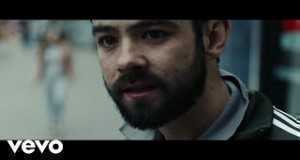 When It Rains Video musik