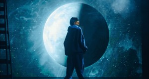 Bajo La Misma Luna म्युजिक भिडियो