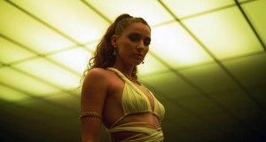 Aphrodite Video muzikore