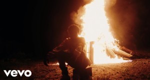 Bust Fire Video musicale