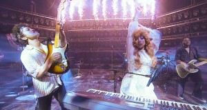 Die With A Smile Video musicale