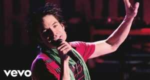 Shake Up Christmas म्युजिक भिडियो