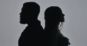We Go Down Together Video muzikore